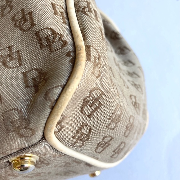 Dooney & Bourke Cream Tan Canvas Signatures Logo Cream Leather Tote Shoulder Bag - Picture 9 of 16
